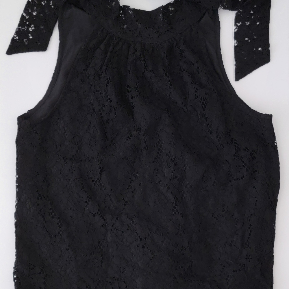 Elegant Black Lace Sleeveless Top